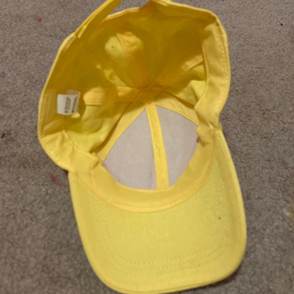 George yellow hat. - Picture 3 of 3